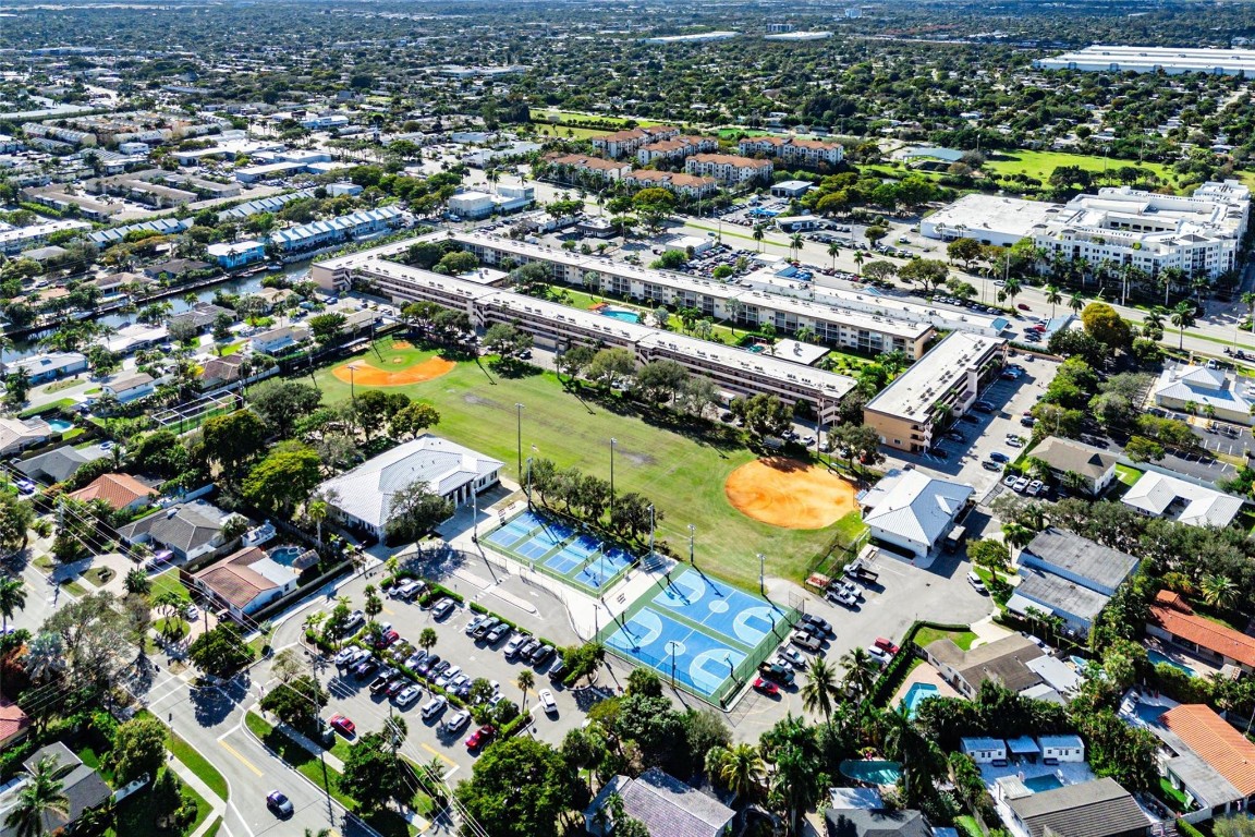 4502 N Federal #123C Lighthouse Point, FL 33064