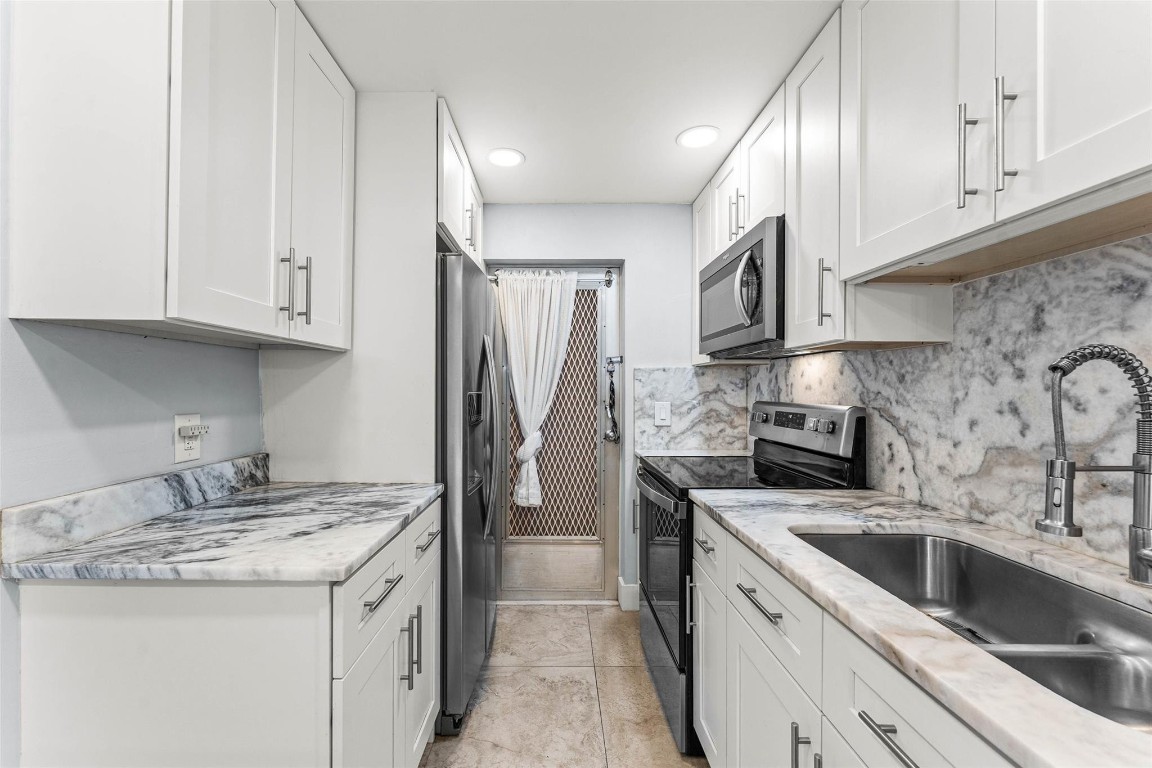 4502 N Federal #123C Lighthouse Point, FL 33064