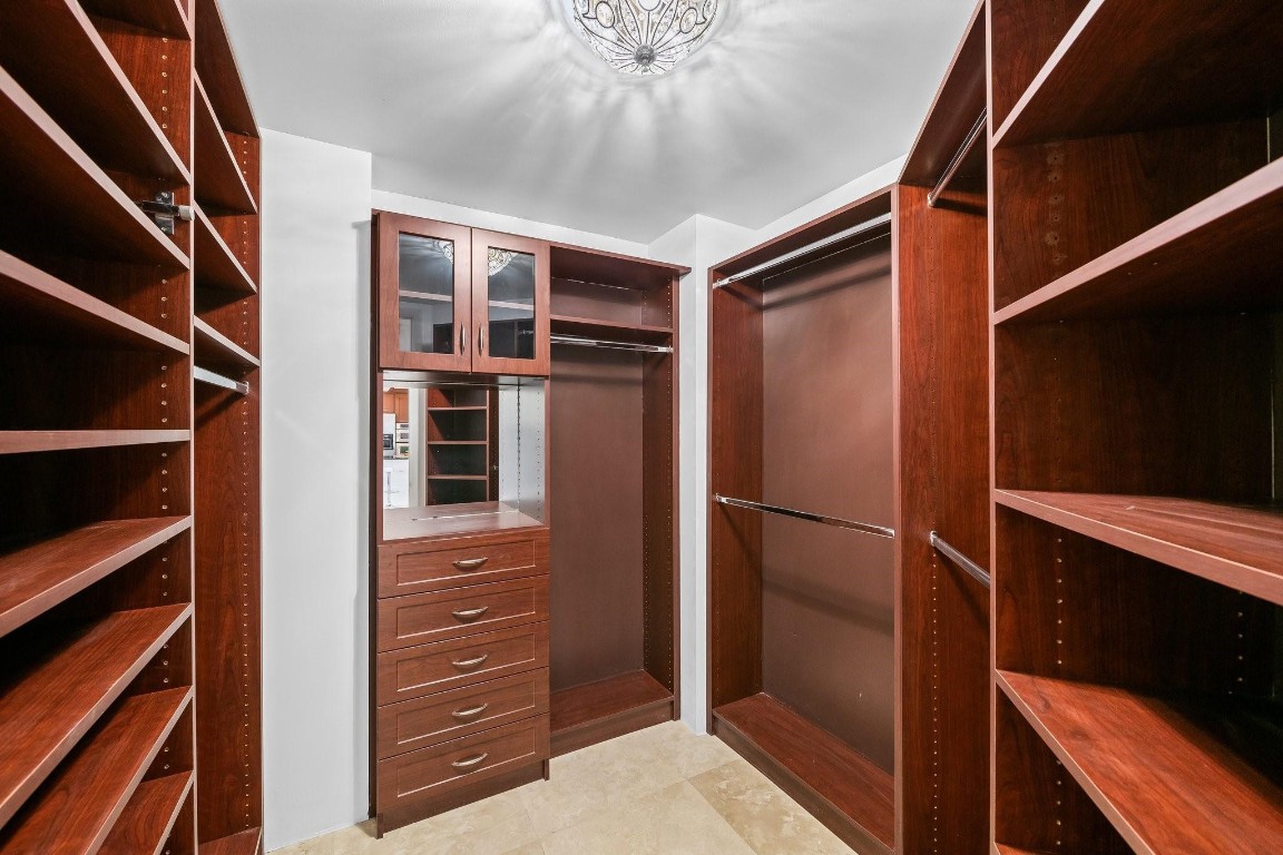 2401 N Ocean #702 Fort Lauderdale, FL 33305