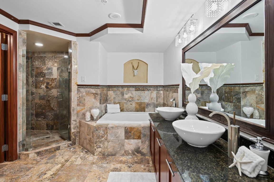 2401 N Ocean #702 Fort Lauderdale, FL 33305