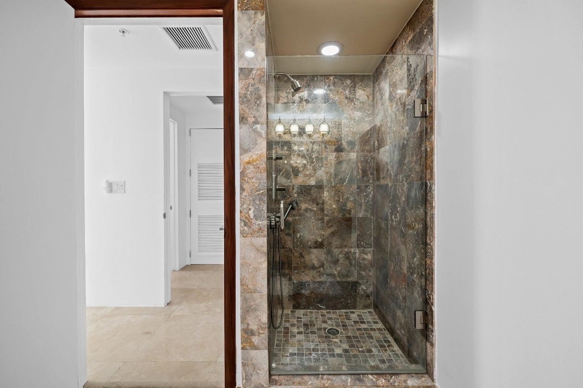 2401 N Ocean #702 Fort Lauderdale, FL 33305