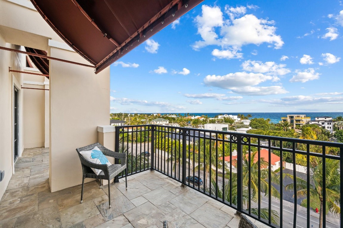 2401 N Ocean #702 Fort Lauderdale, FL 33305