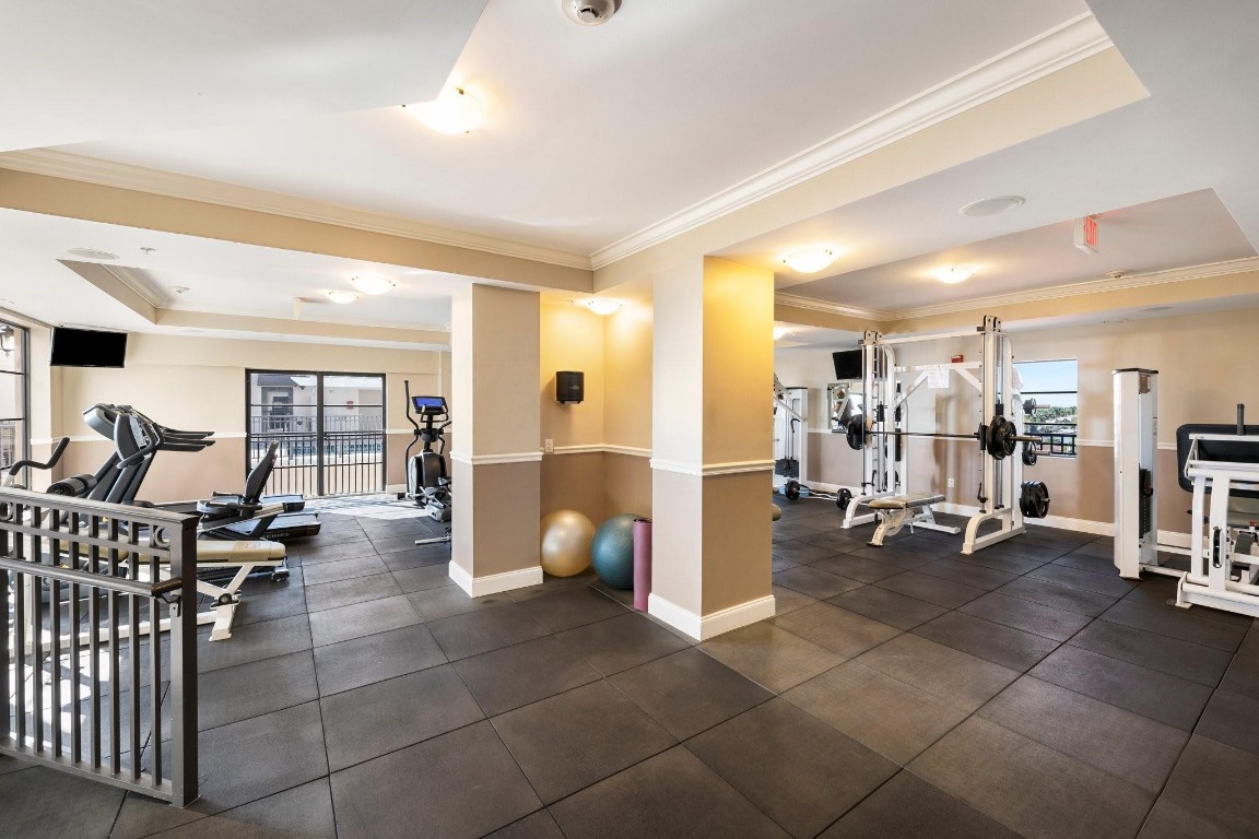 2401 N Ocean #702 Fort Lauderdale, FL 33305