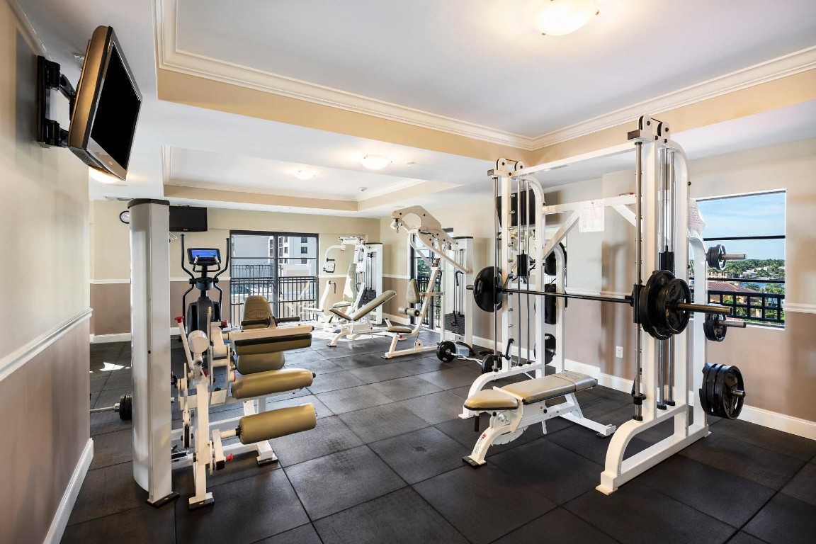 2401 N Ocean #702 Fort Lauderdale, FL 33305