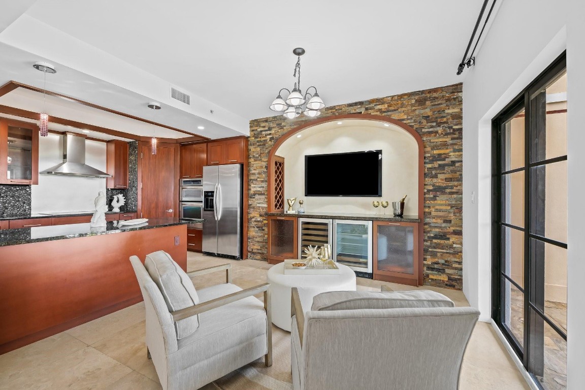 2401 N Ocean #702 Fort Lauderdale, FL 33305