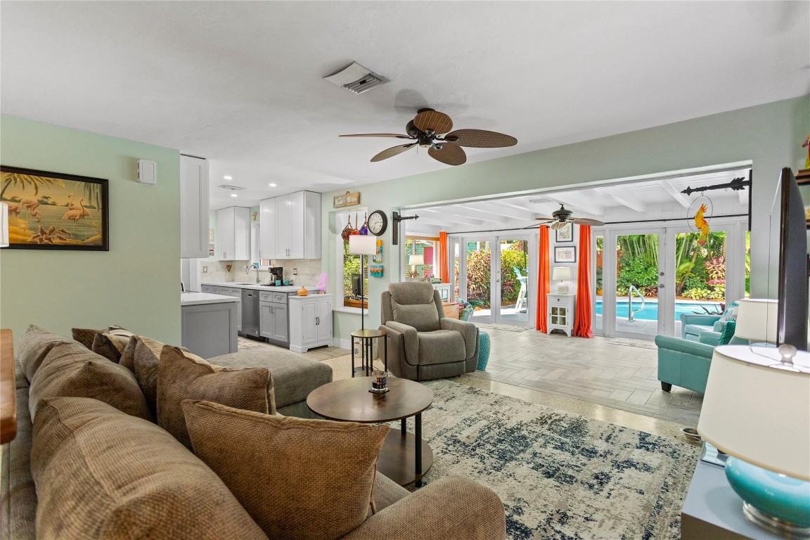 3031 SW 23rd Fort Lauderdale, FL 33312