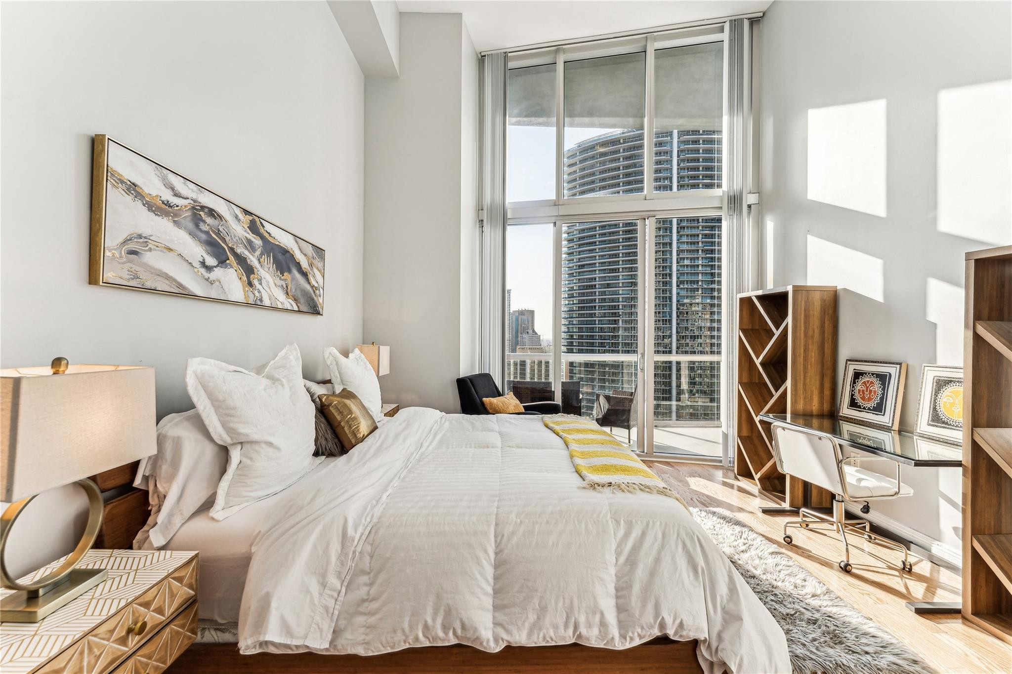 image Icon Brickell I11