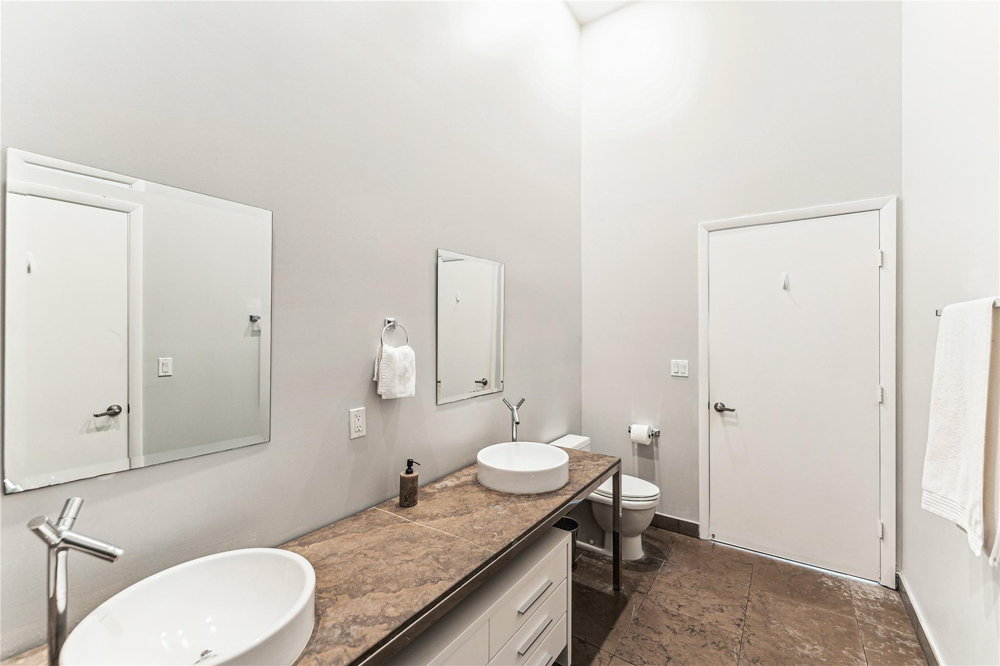 image Icon Brickell I19