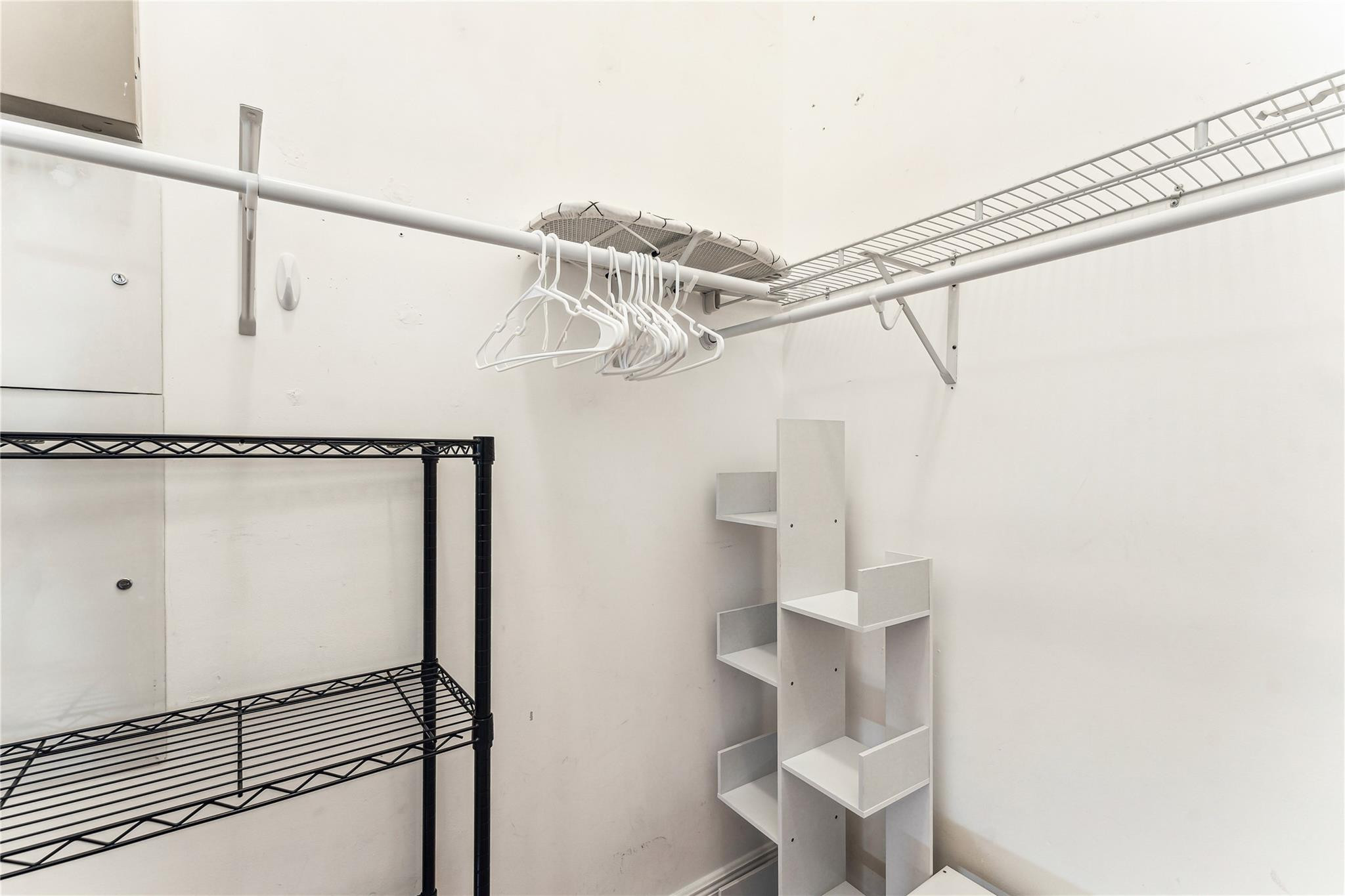 image Icon Brickell I23