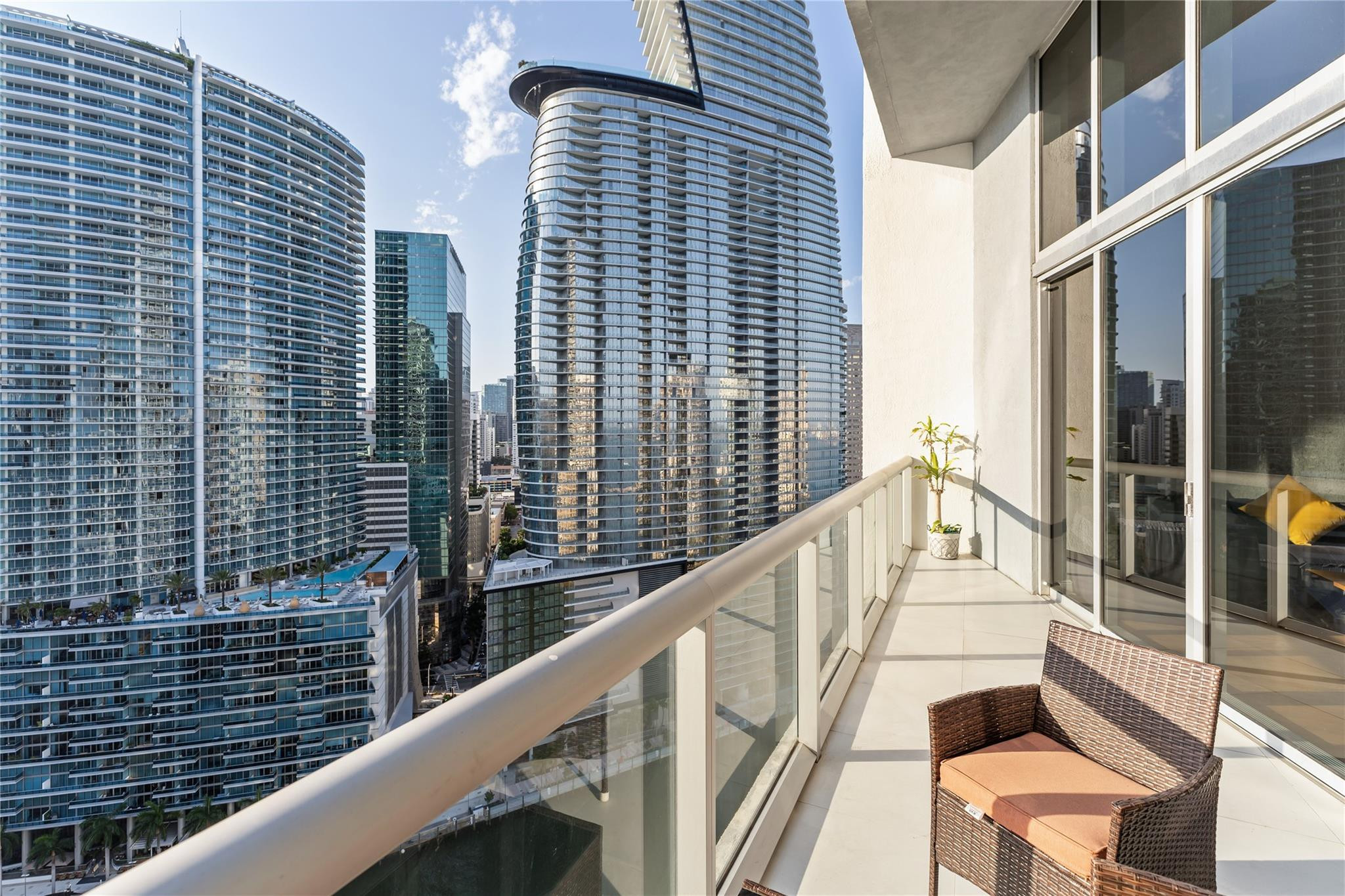 image Icon Brickell I31