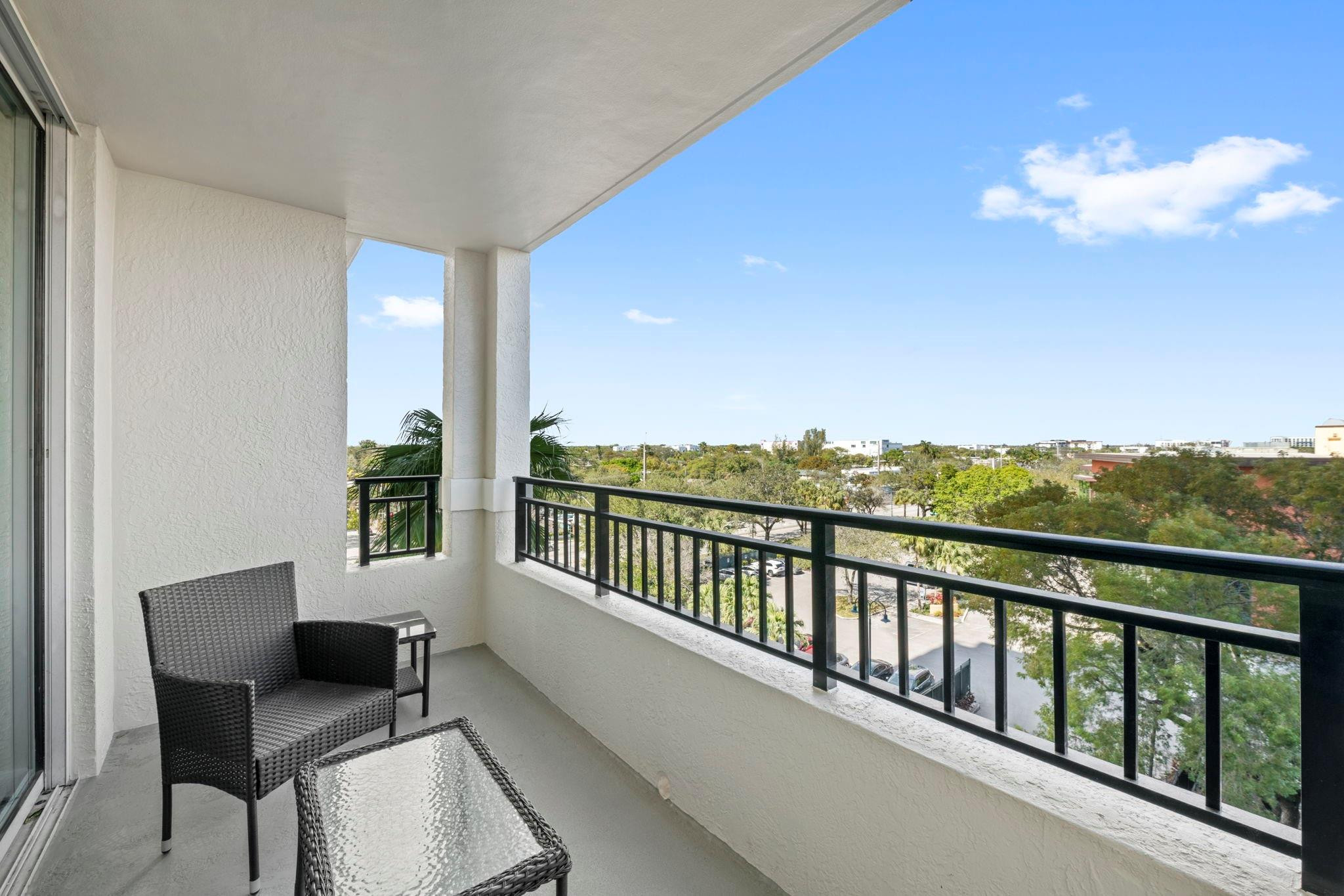 610 W Las Olas #514 Fort Lauderdale, FL 33312