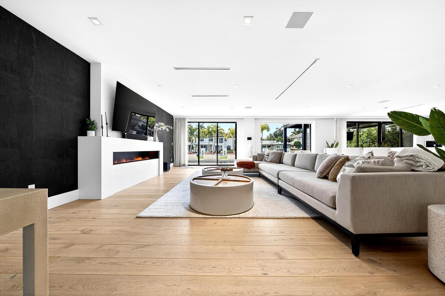 1520 SE 10th Fort Lauderdale, FL 33316