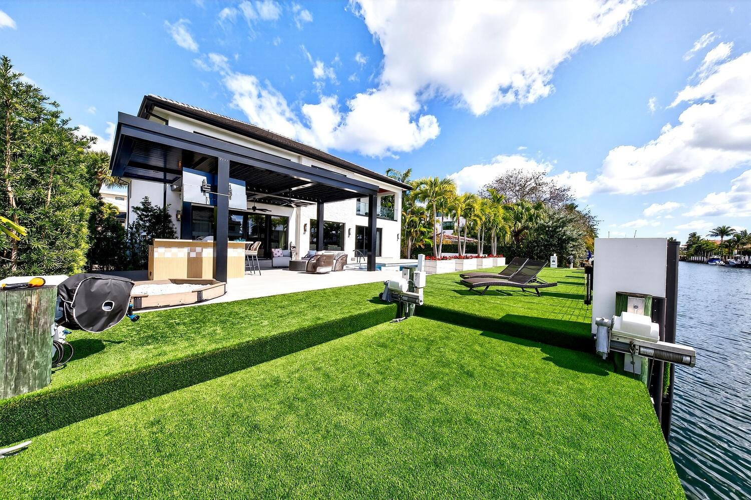 1520 SE 10th Fort Lauderdale, FL 33316