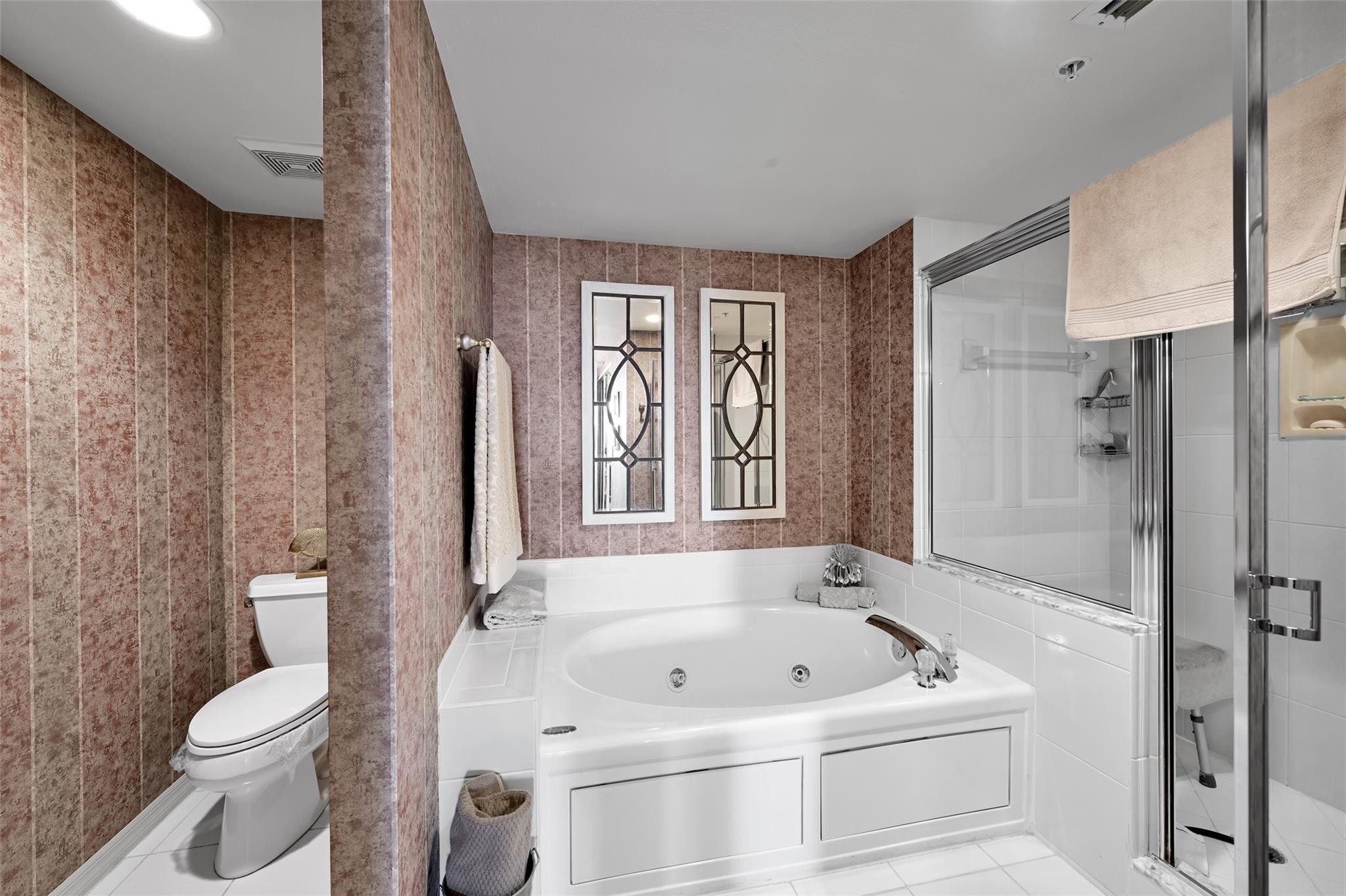 2880 NE 14th St #710 Pompano Beach, FL 33062