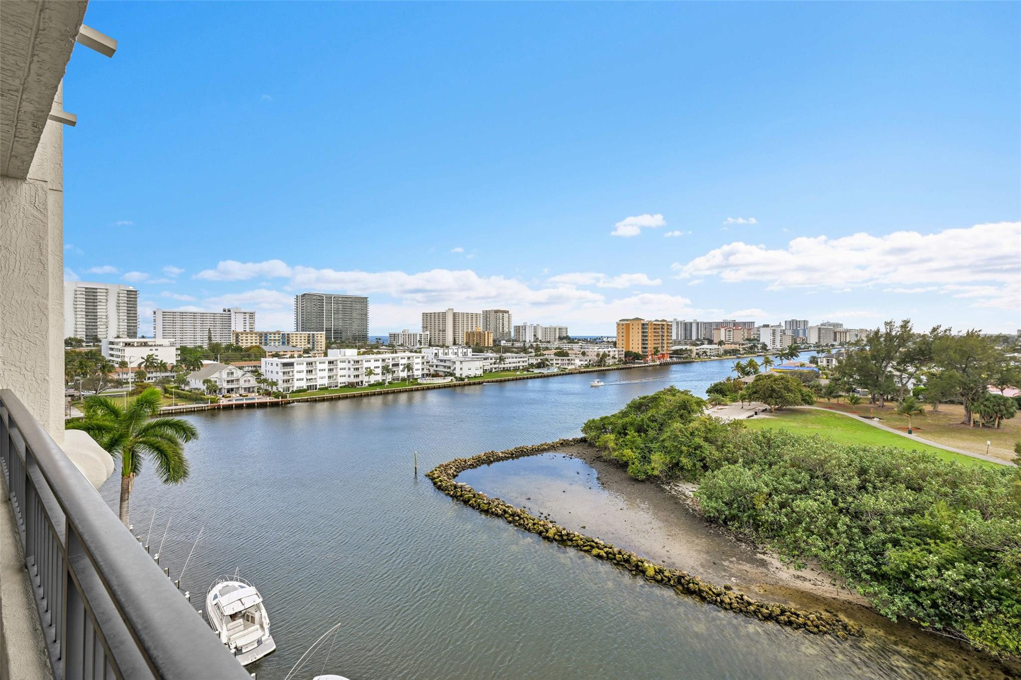 2880 NE 14th St #710 Pompano Beach, FL 33062