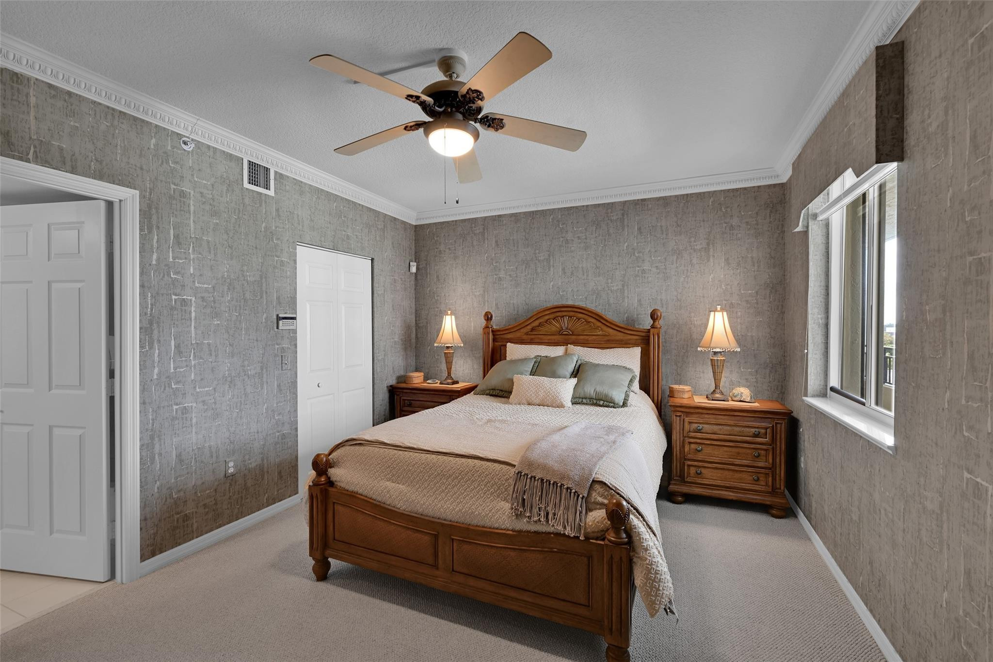 2880 NE 14th St #710 Pompano Beach, FL 33062