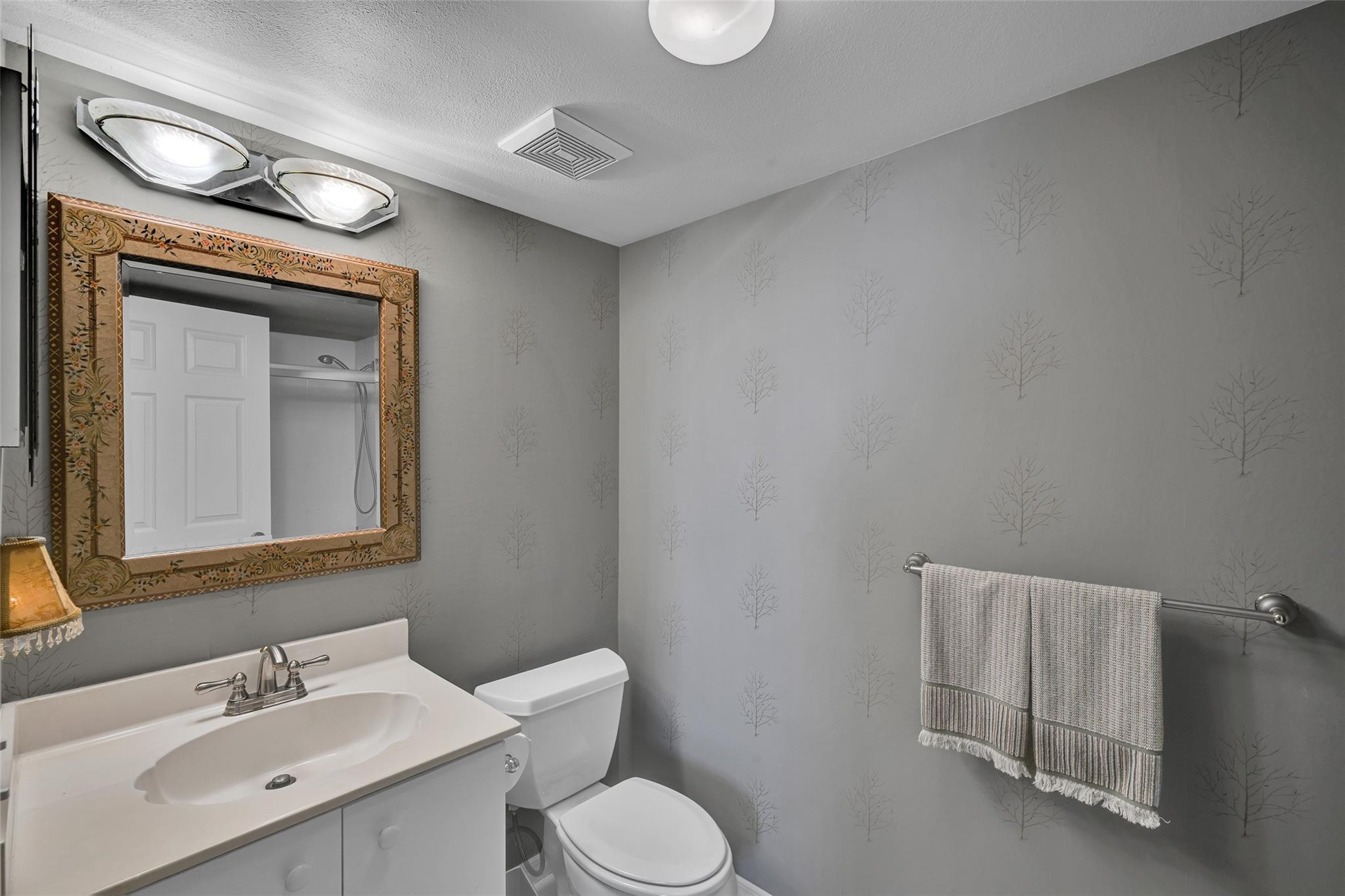 2880 NE 14th St #710 Pompano Beach, FL 33062