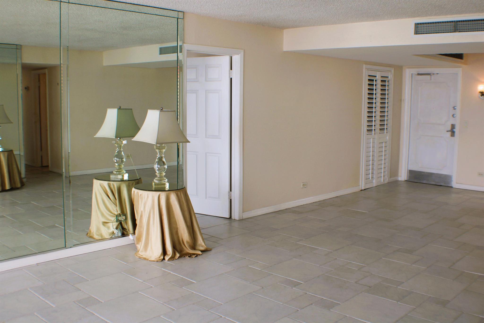 132 Lakeshore Dr #718,North Palm Beach, FL 33408