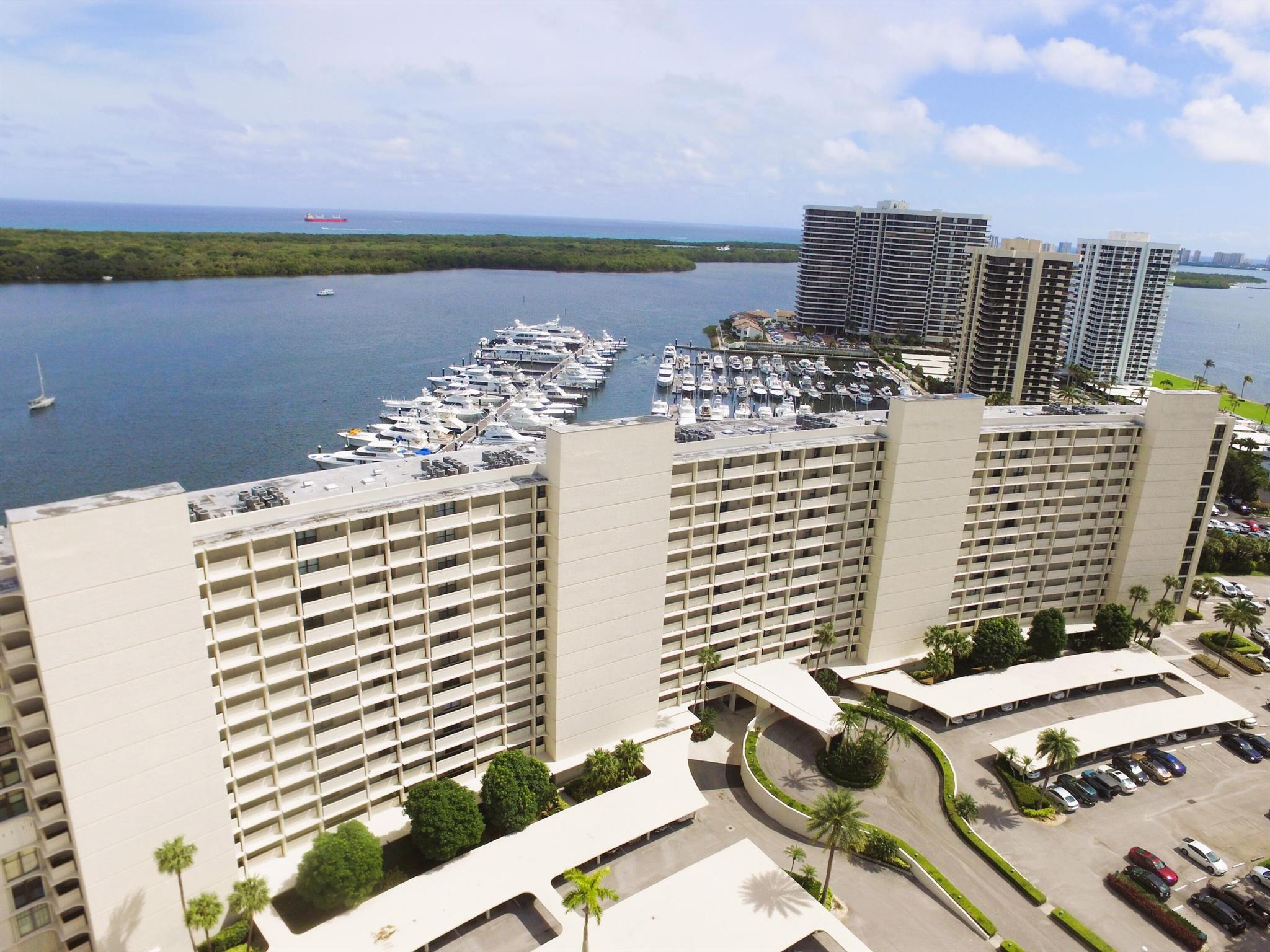 132 Lakeshore Dr #718,North Palm Beach, FL 33408