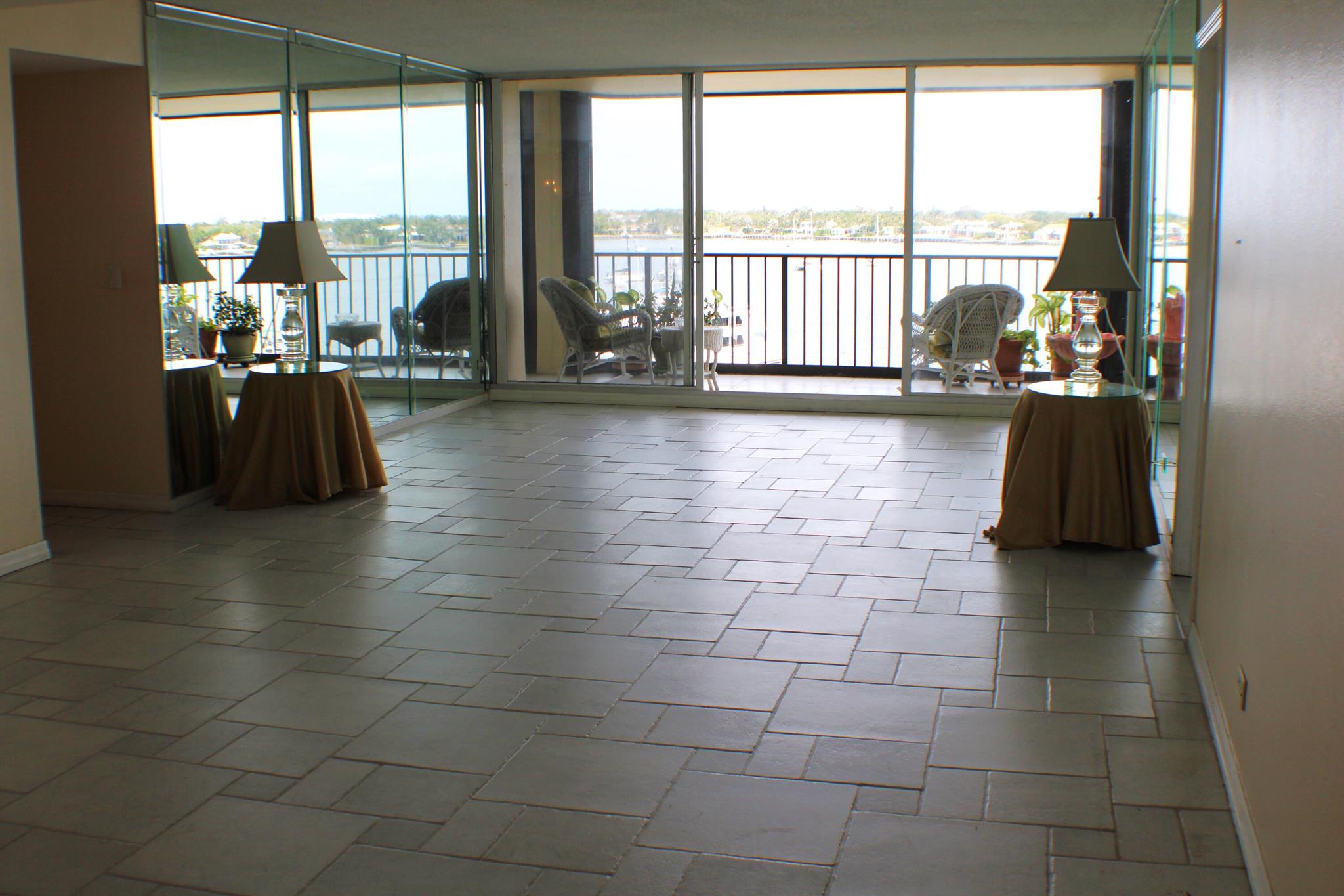 132 Lakeshore Dr #718,North Palm Beach, FL 33408