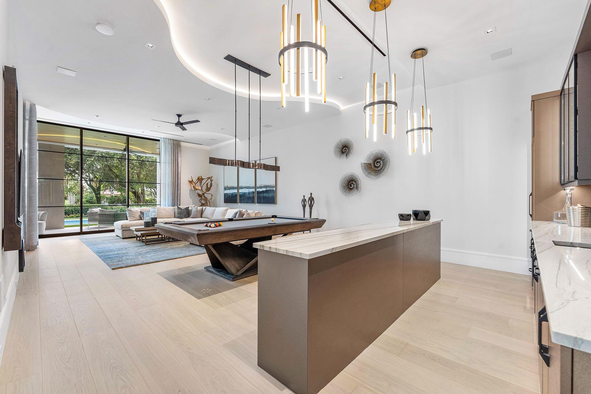 471 Royal Palm Way Boca Raton, FL 33432