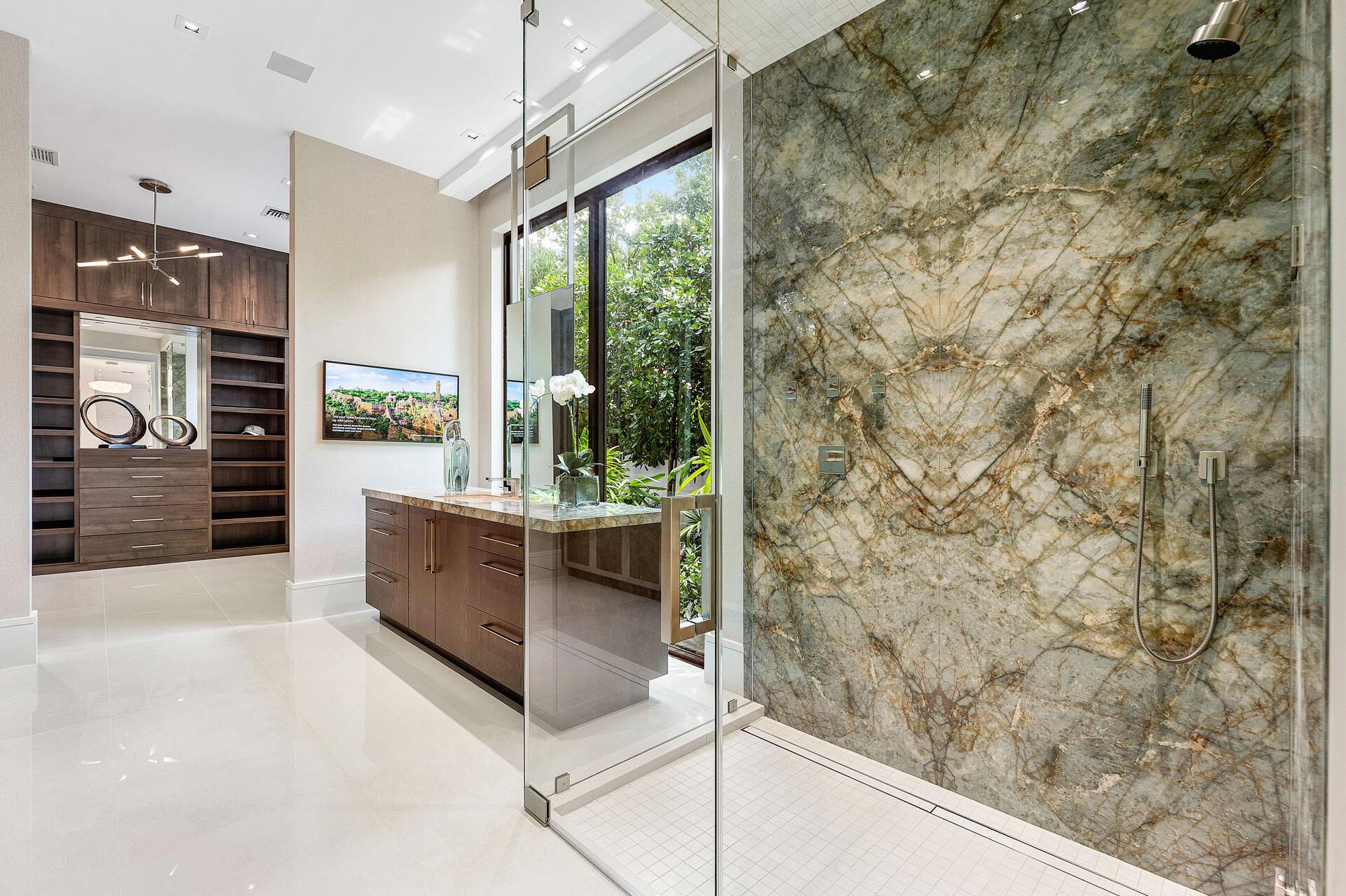 471 Royal Palm Way Boca Raton, FL 33432