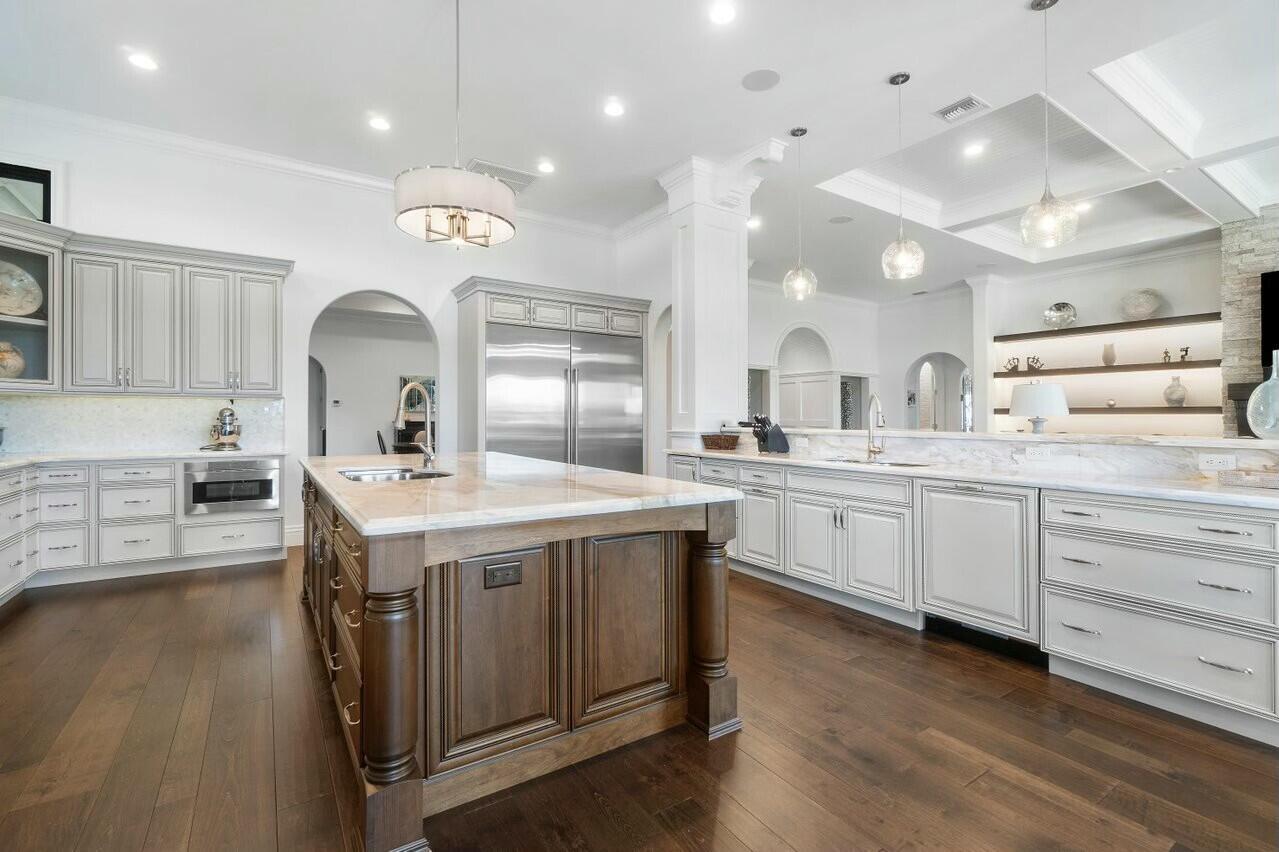 1904 SE Sailfish Pt Blvd Stuart, FL 34996 1904 SE Sailfish Pt Blvd Stuart, FL 34996