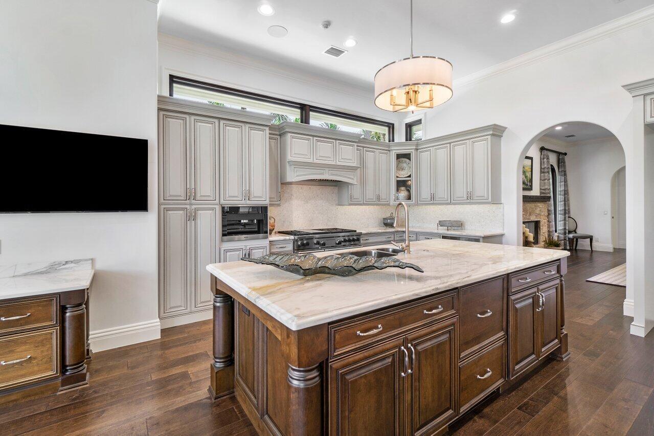 1904 SE Sailfish Pt Blvd Stuart, FL 34996 1904 SE Sailfish Pt Blvd Stuart, FL 34996