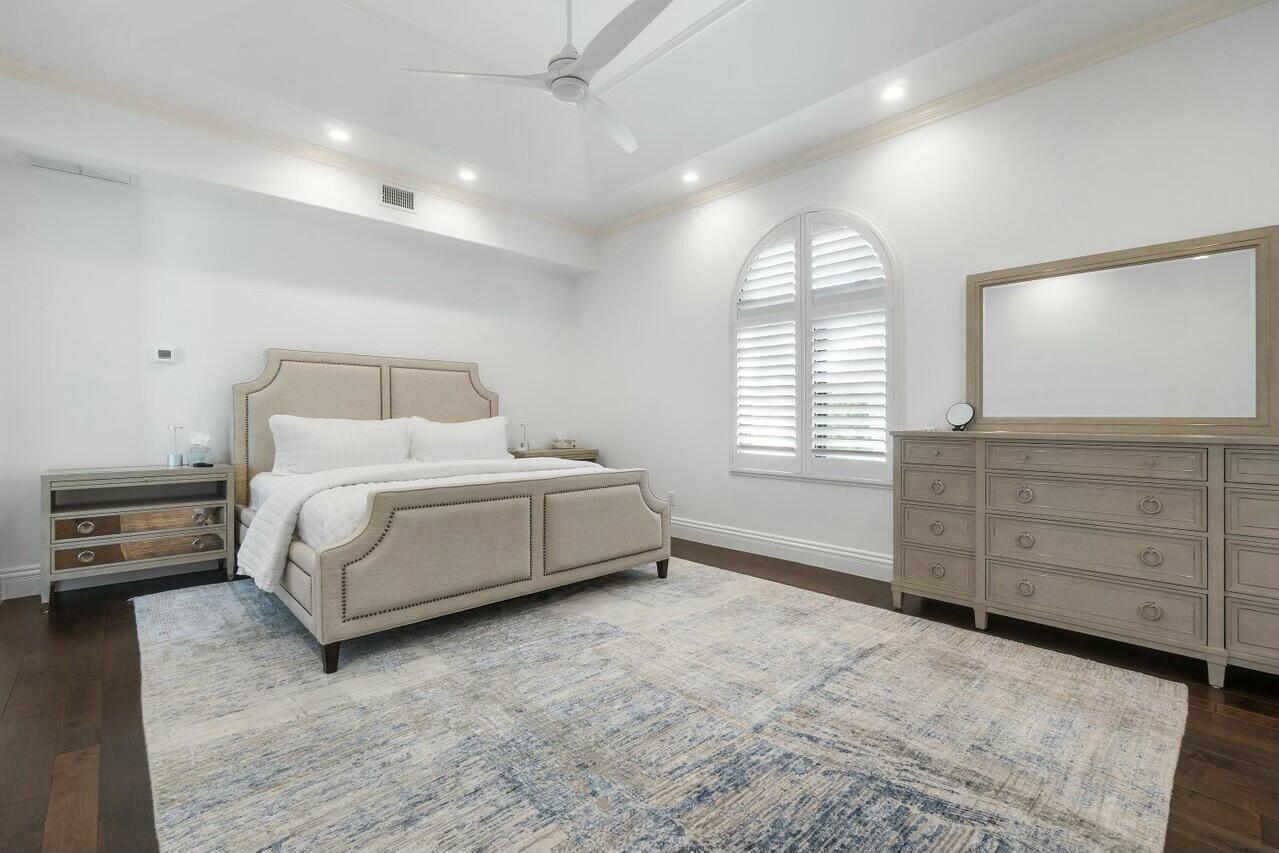 1904 SE Sailfish Pt Blvd Stuart, FL 34996 1904 SE Sailfish Pt Blvd Stuart, FL 34996