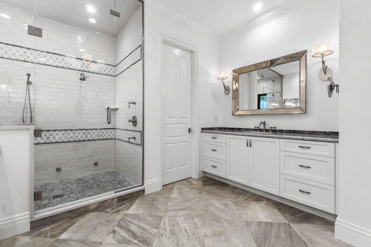1904 SE Sailfish Pt Blvd Stuart, FL 34996 1904 SE Sailfish Pt Blvd Stuart, FL 34996