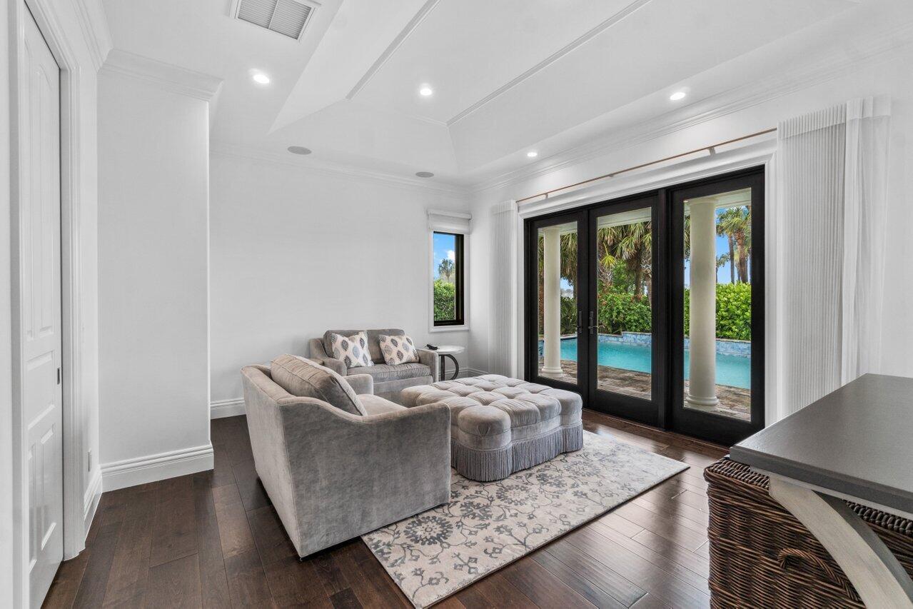 1904 SE Sailfish Pt Blvd Stuart, FL 34996 1904 SE Sailfish Pt Blvd Stuart, FL 34996