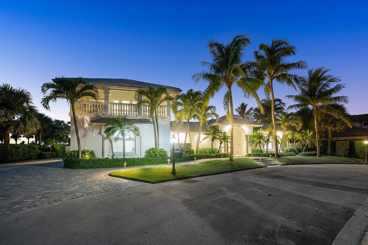 1904 SE Sailfish Pt Blvd Stuart, FL 34996 1904 SE Sailfish Pt Blvd Stuart, FL 34996