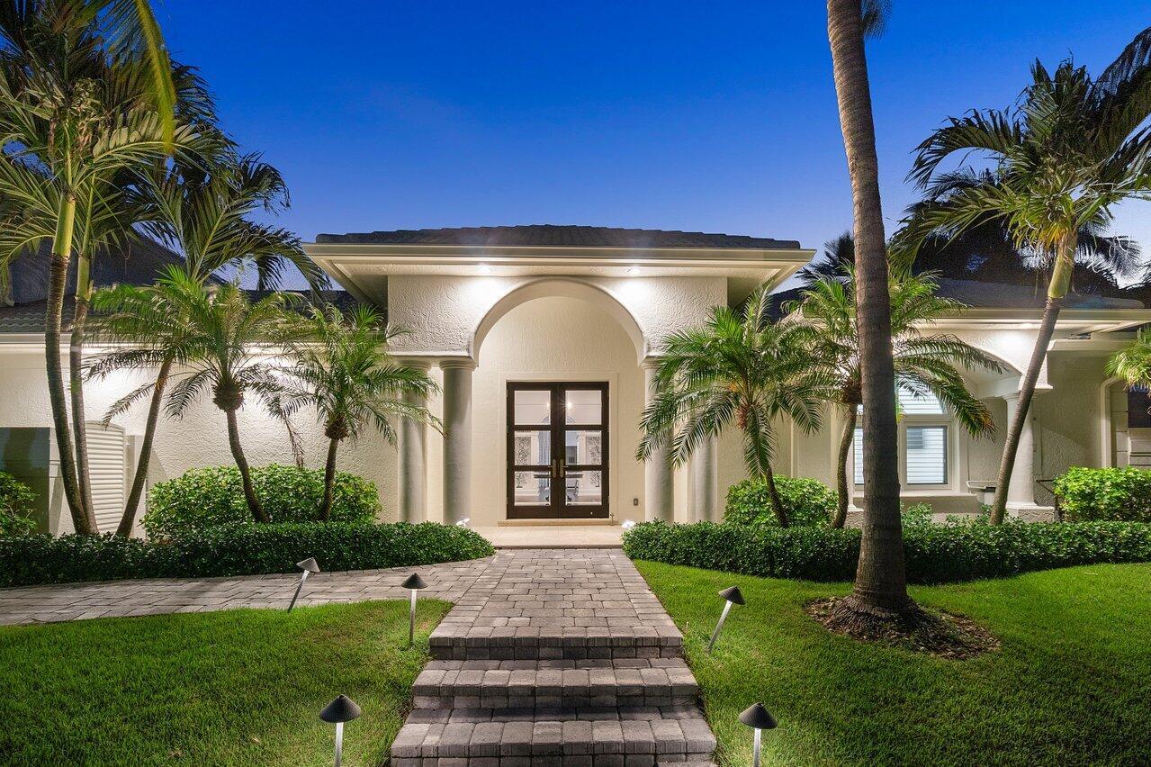 1904 SE Sailfish Pt Blvd Stuart, FL 34996 1904 SE Sailfish Pt Blvd Stuart, FL 34996