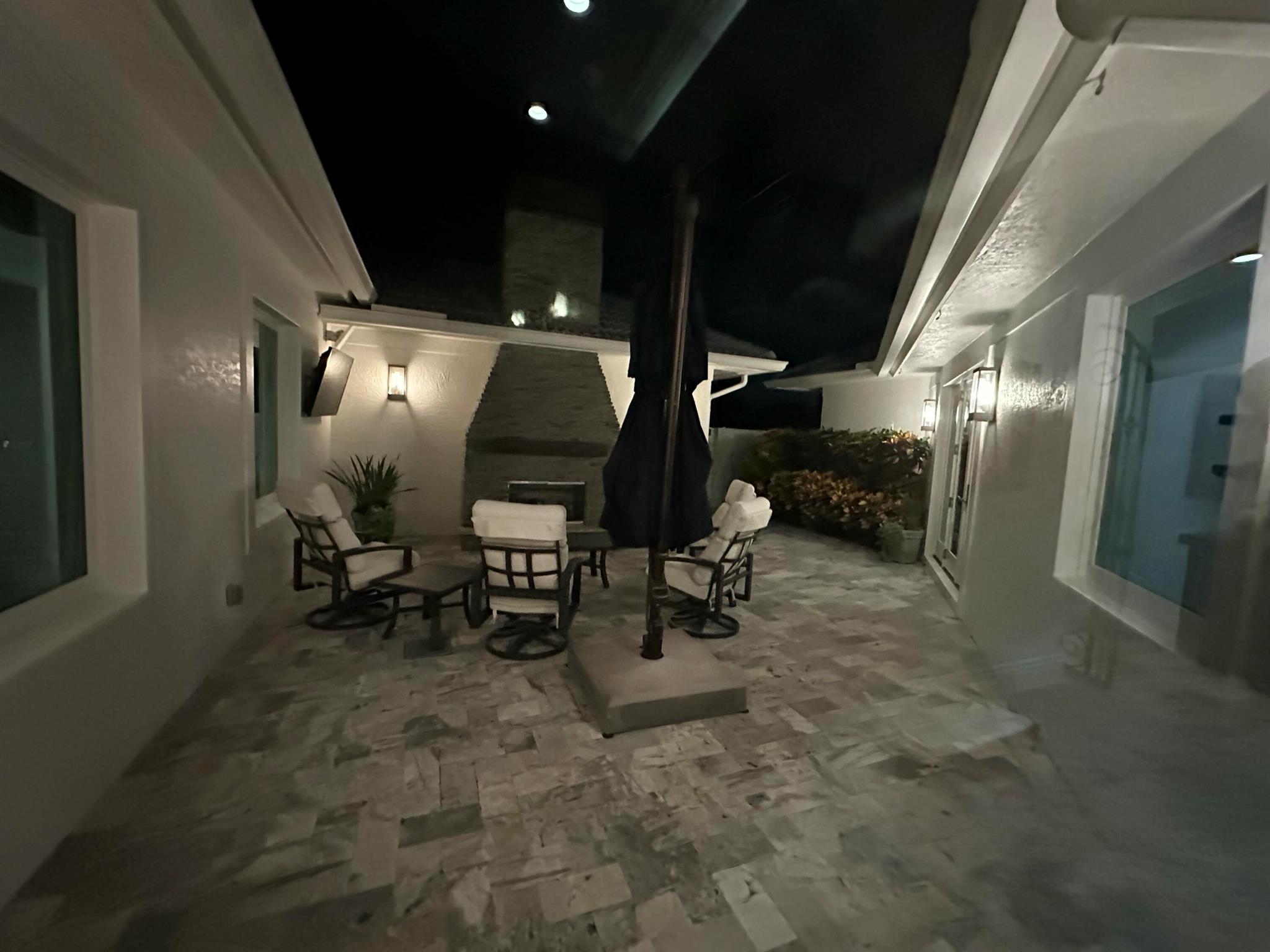 1904 SE Sailfish Pt Blvd Stuart, FL 34996 1904 SE Sailfish Pt Blvd Stuart, FL 34996