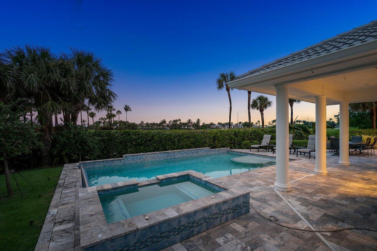 1904 SE Sailfish Pt Blvd Stuart, FL 34996 1904 SE Sailfish Pt Blvd Stuart, FL 34996