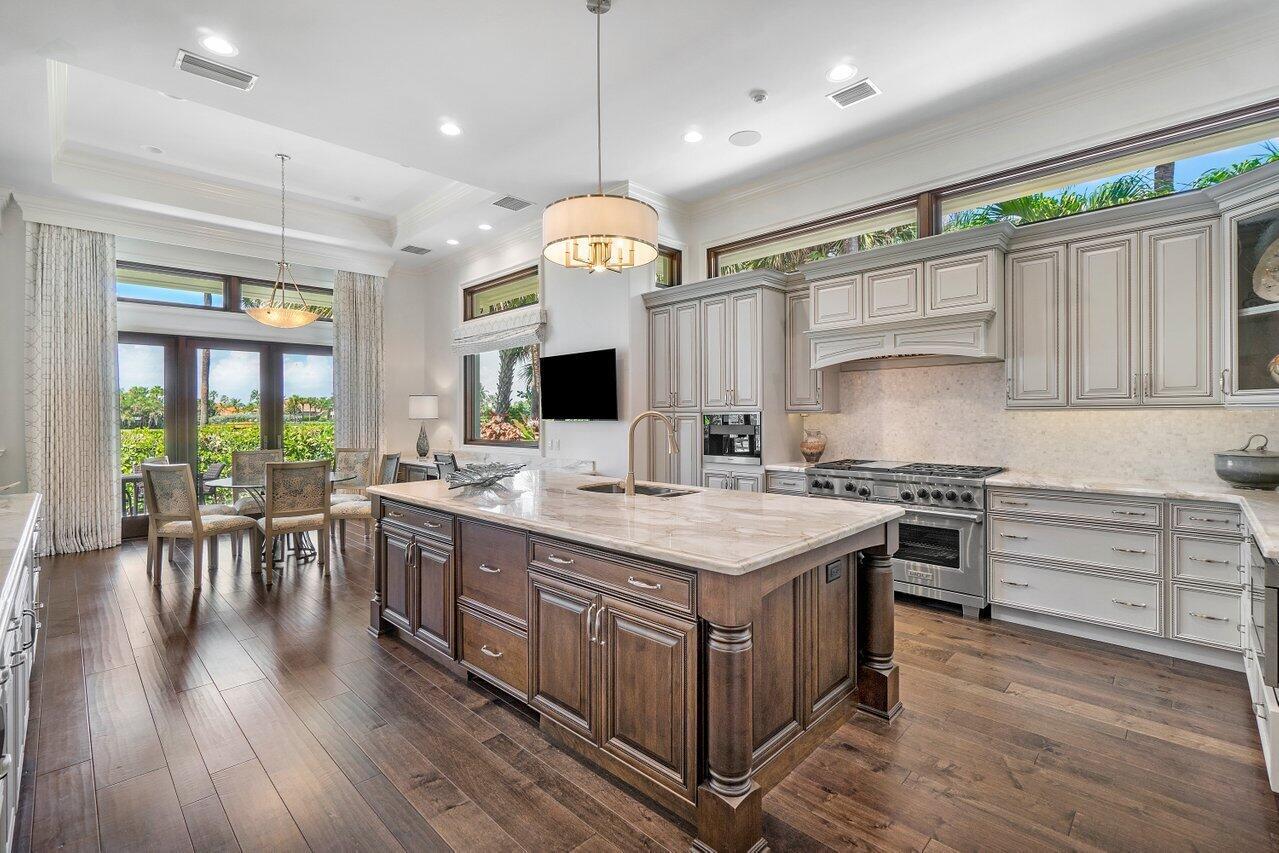 1904 SE Sailfish Pt Blvd Stuart, FL 34996 1904 SE Sailfish Pt Blvd Stuart, FL 34996
