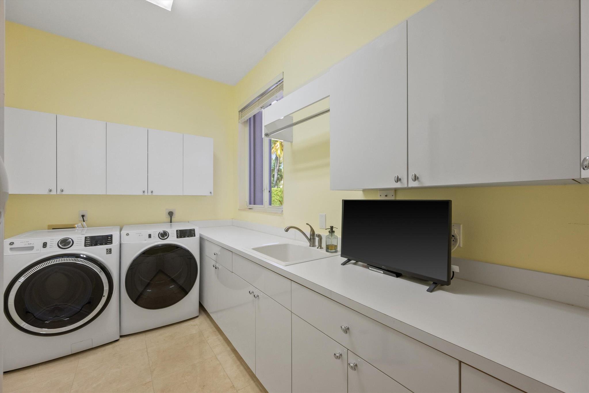 1648 Cypress Row Dr West Palm Beach, FL 33411 1648 Cypress Row Dr West Palm Beach, FL 33411
