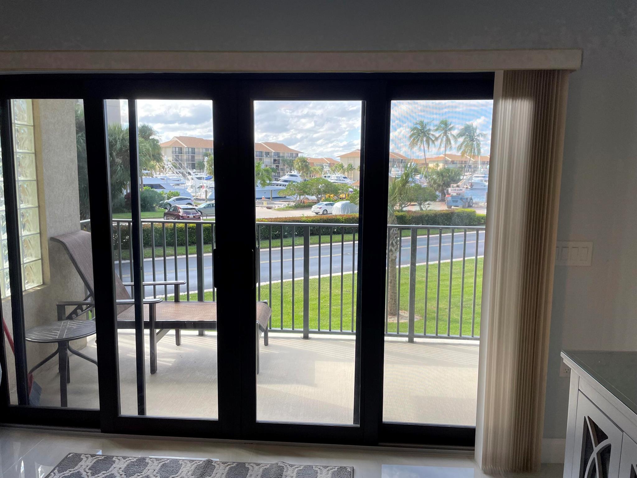 901 SW Seafarer Cir #202 Jupiter, FL 33477