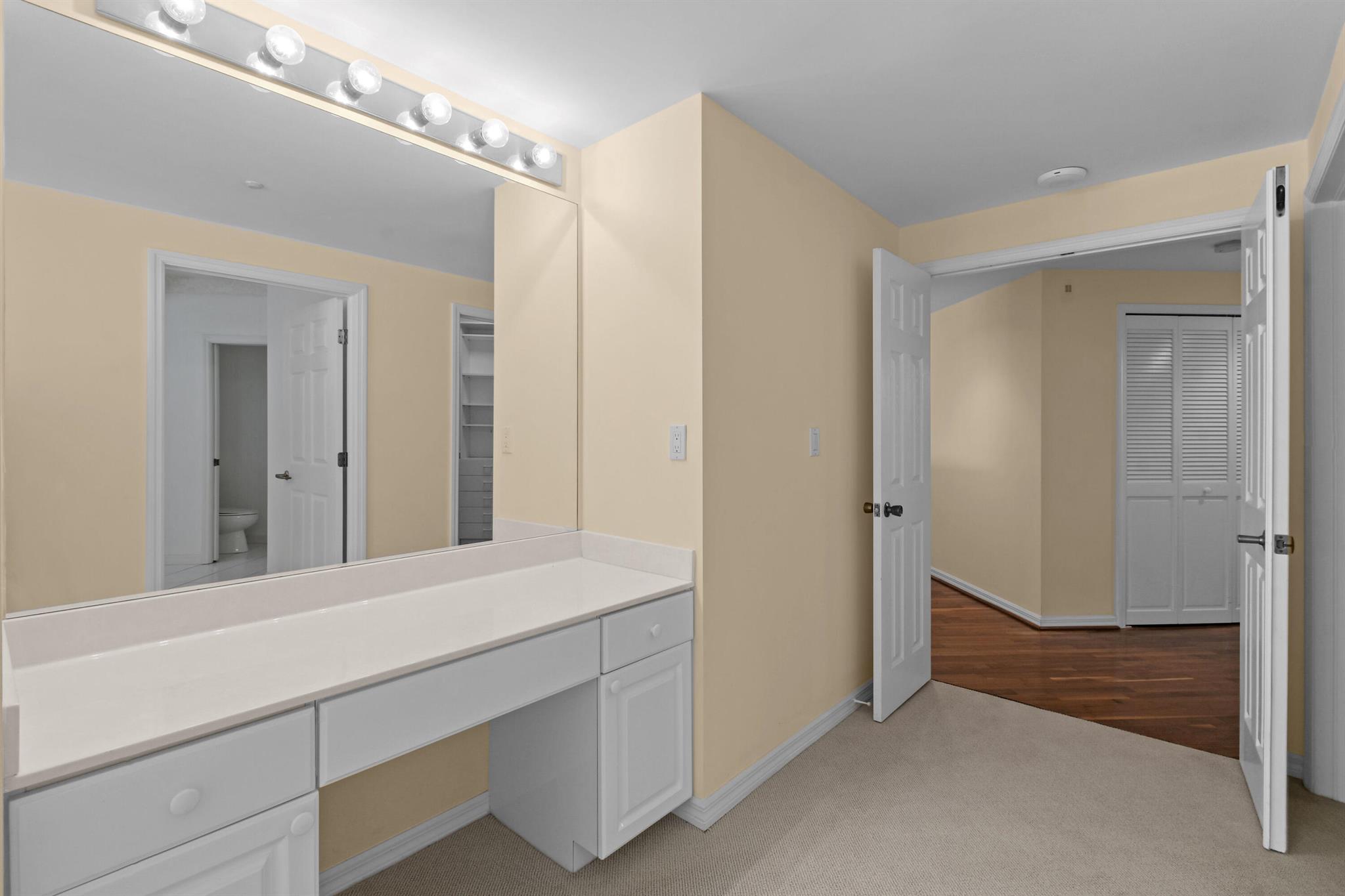 1660 S Highway A1a 222th Jupiter, FL 33477