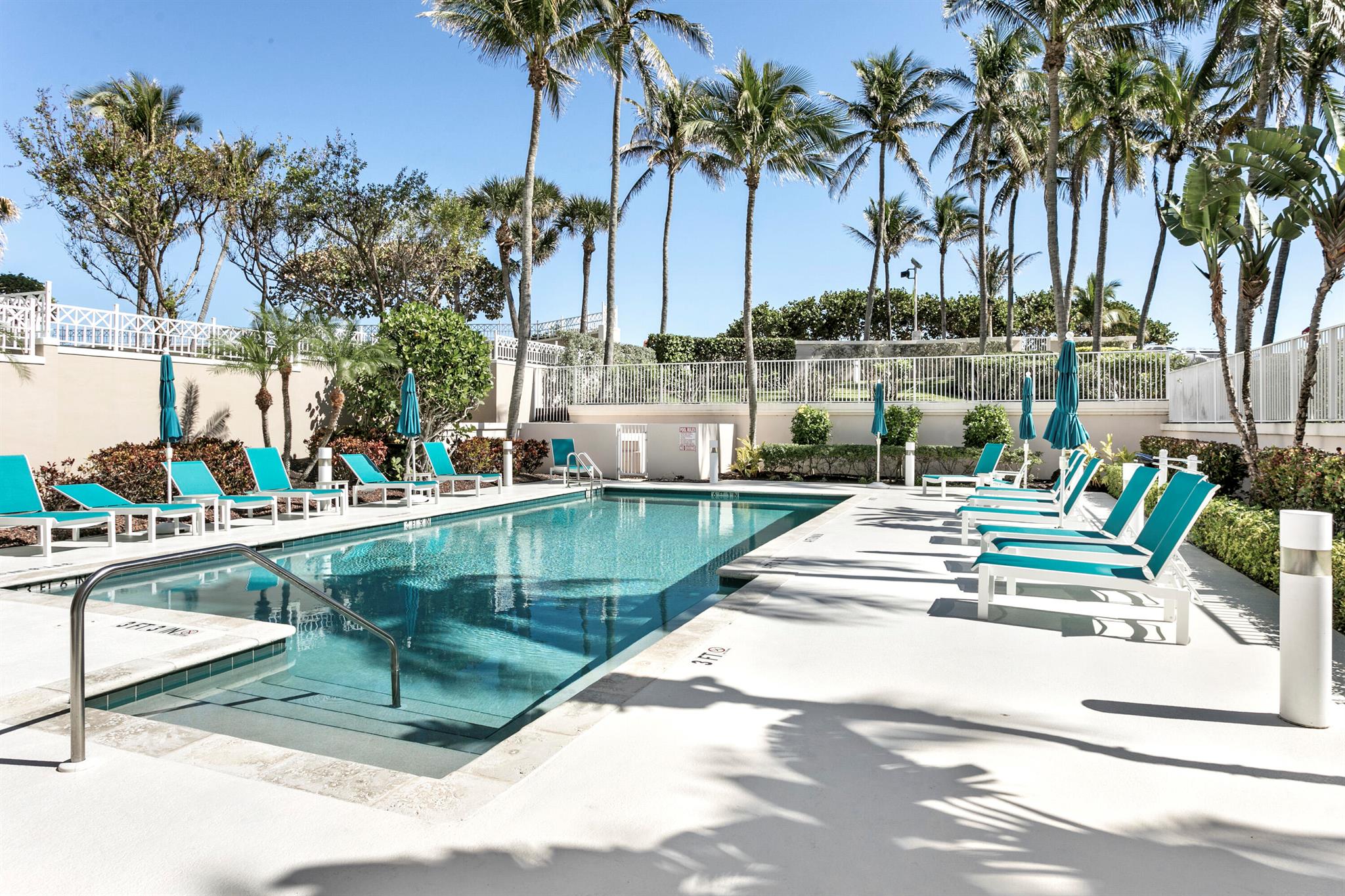 1660 S Highway A1a 222th Jupiter, FL 33477