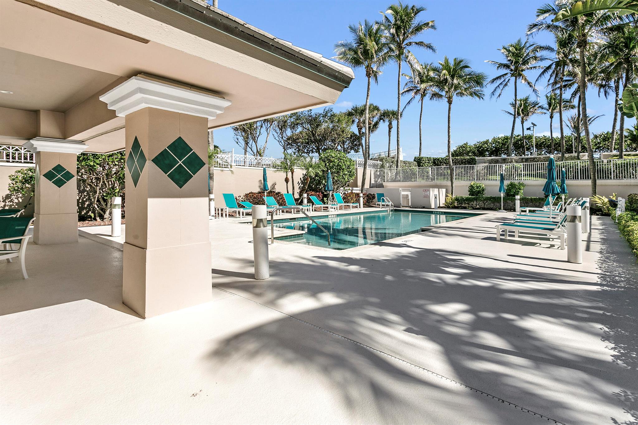 1660 S Highway A1a 222th Jupiter, FL 33477