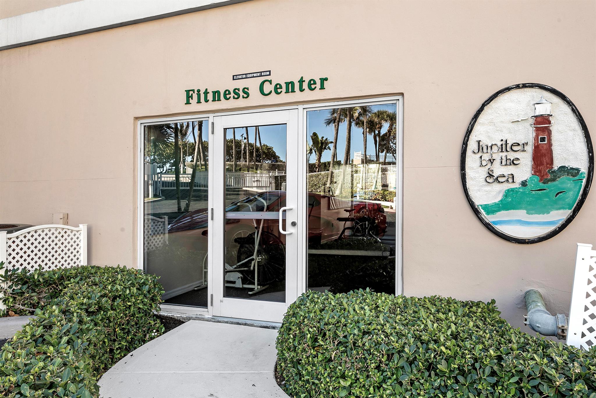 1660 S Highway A1a 222th Jupiter, FL 33477