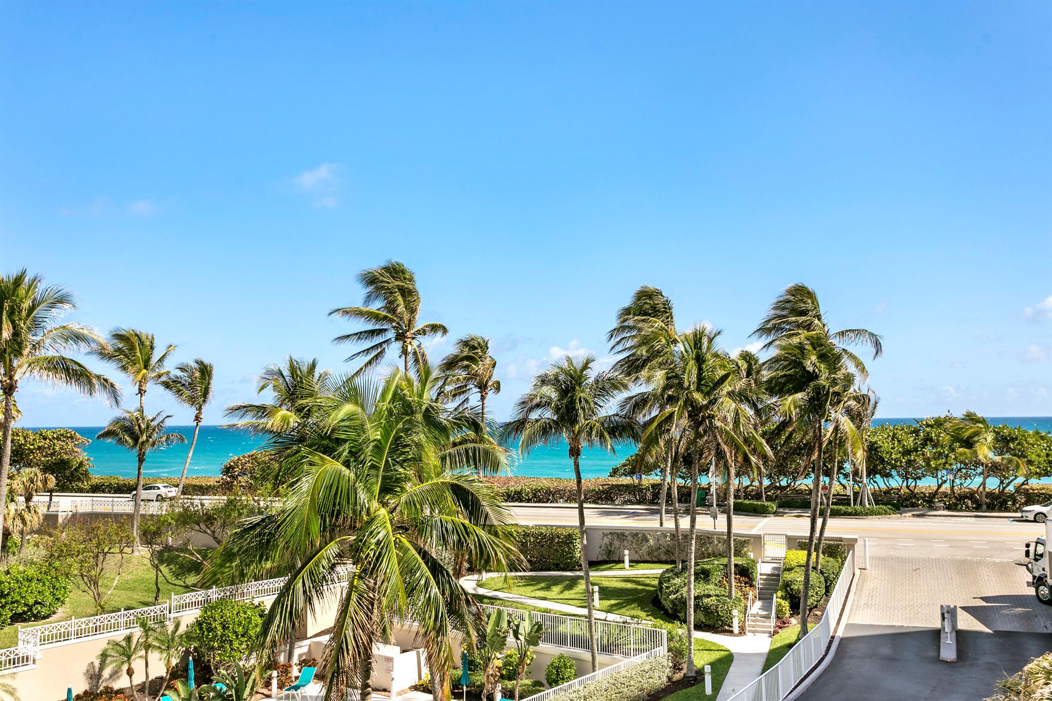 1660 S Highway A1a 222th Jupiter, FL 33477