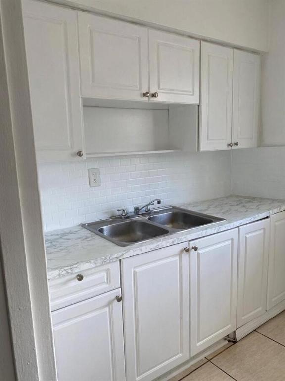 630 84th St #28 Miami Beach, FL 33141