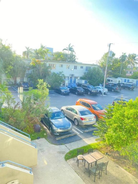 630 84th St #28 Miami Beach, FL 33141