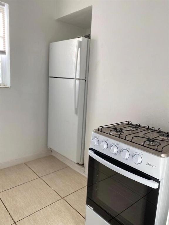 630 84th St #28 Miami Beach, FL 33141