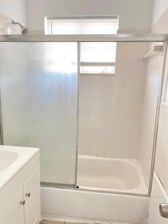 630 84th St #28 Miami Beach, FL 33141