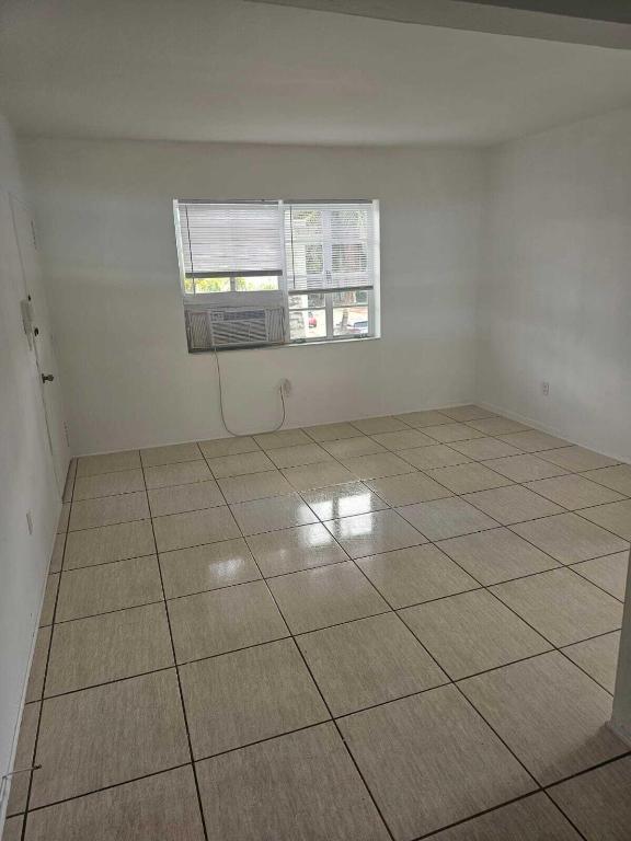 630 84th St #28 Miami Beach, FL 33141