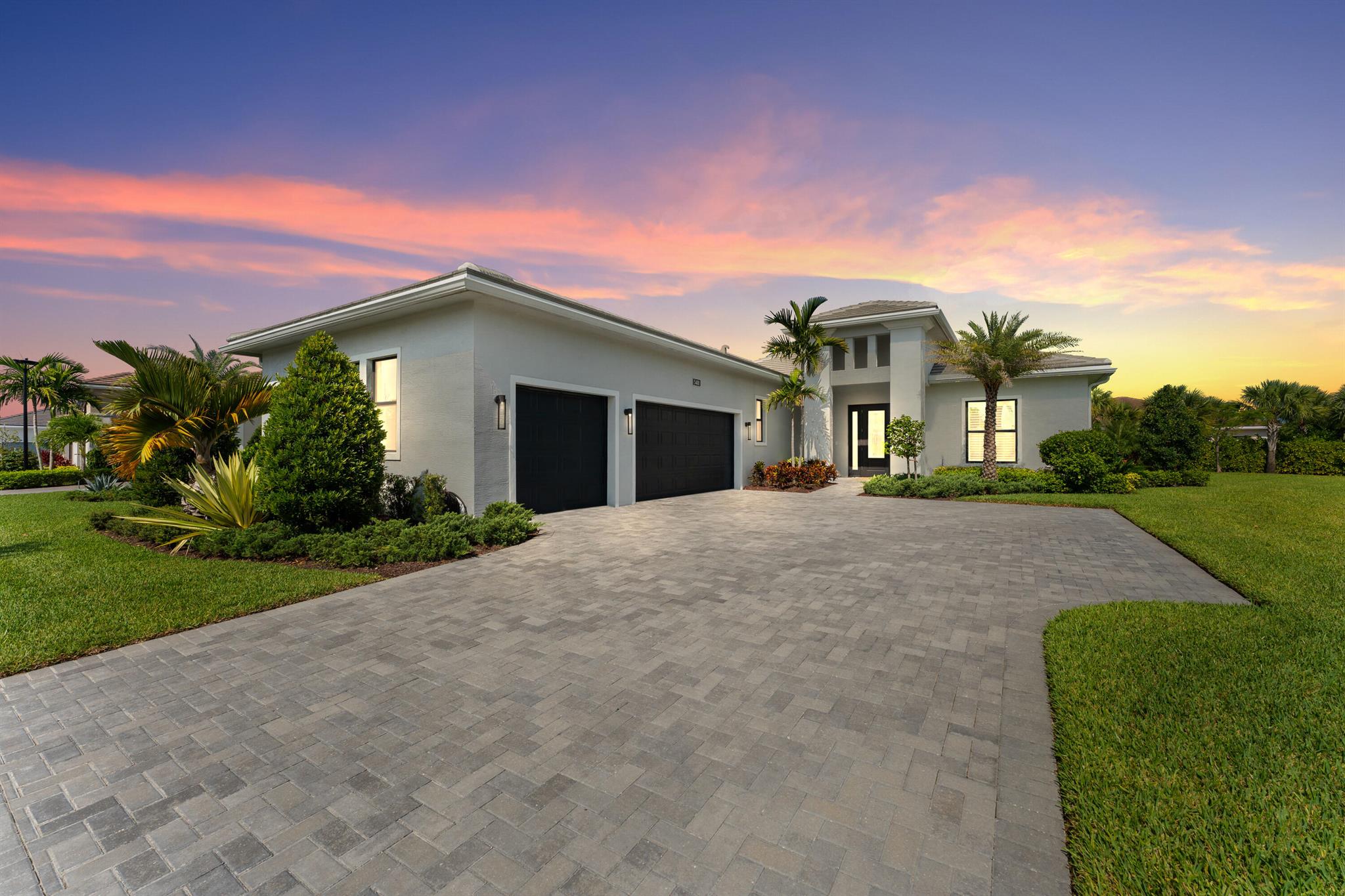 5401 Saint Vincent Ln