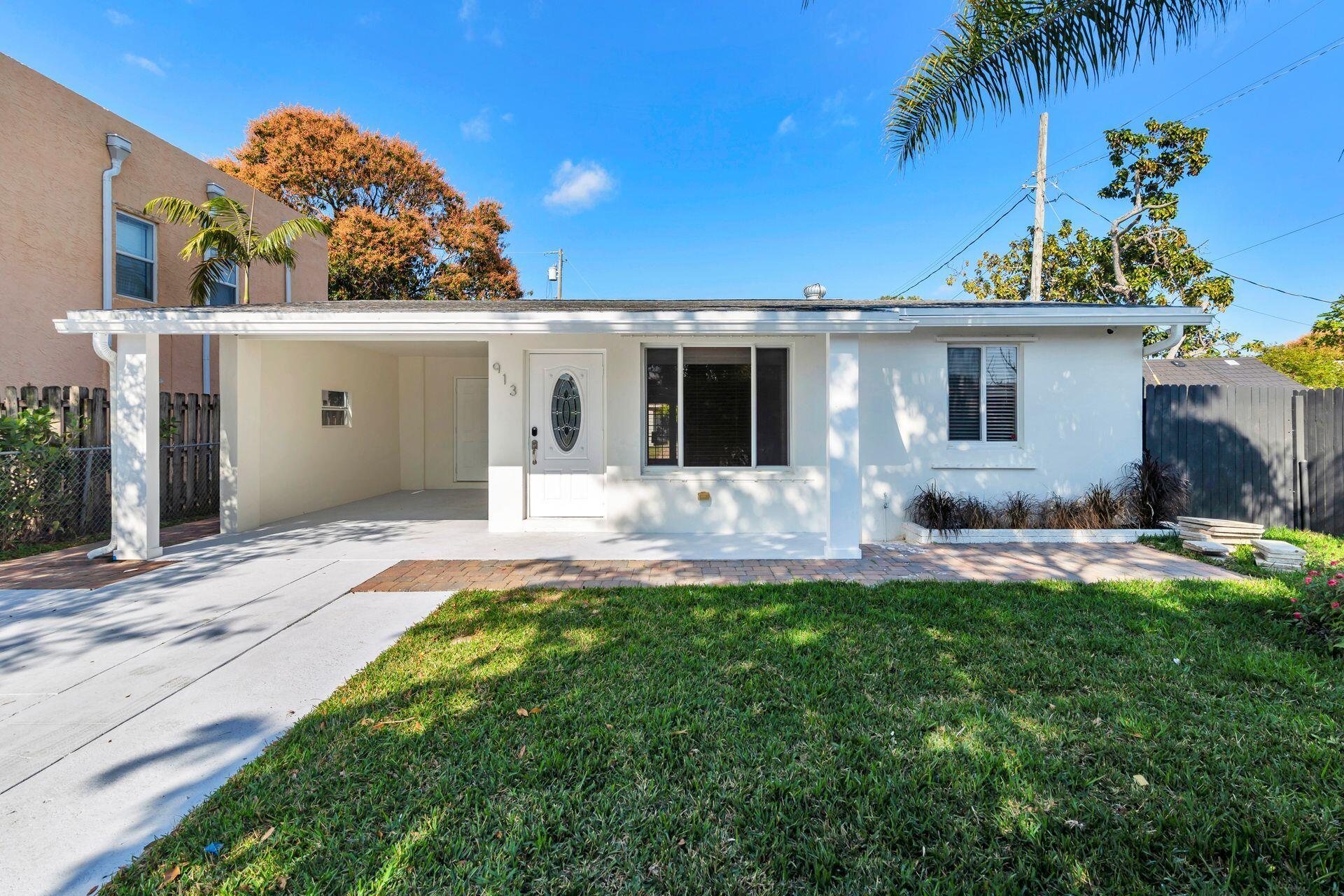 913 Avon Rd